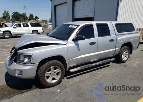2010 Dodge Dakota Sxt z USA, uszkodzony, nr VIN 1D7CW3GK1AS241534